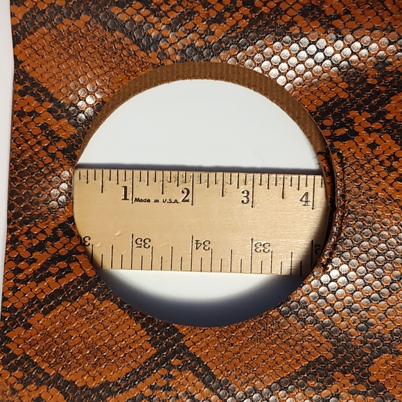 Vintage Inspired Snakeskin Minimalist Style Soft Faux Leather Handbag Clutch - Picture 6 of 12